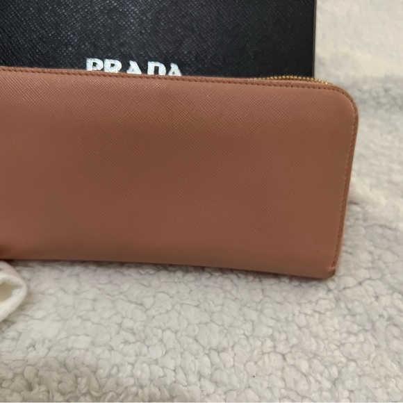 Prada long zippy wallet - Picture 4 of 14